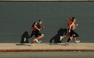 Strava and Runna highlight social training benefits and marathon recovery